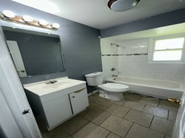 bathroom Fix and flip loan in University Park IL